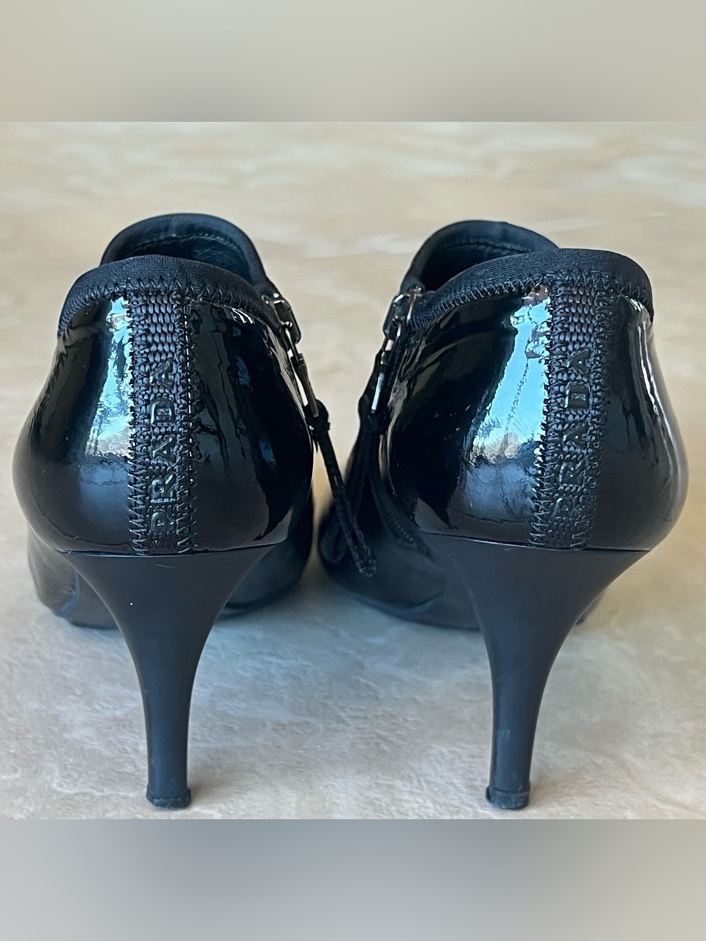 Vintage Prada Black Patent Pointed Toe Zip Heels Pumps Italy Size 38.5 - Picture 4 of 7
